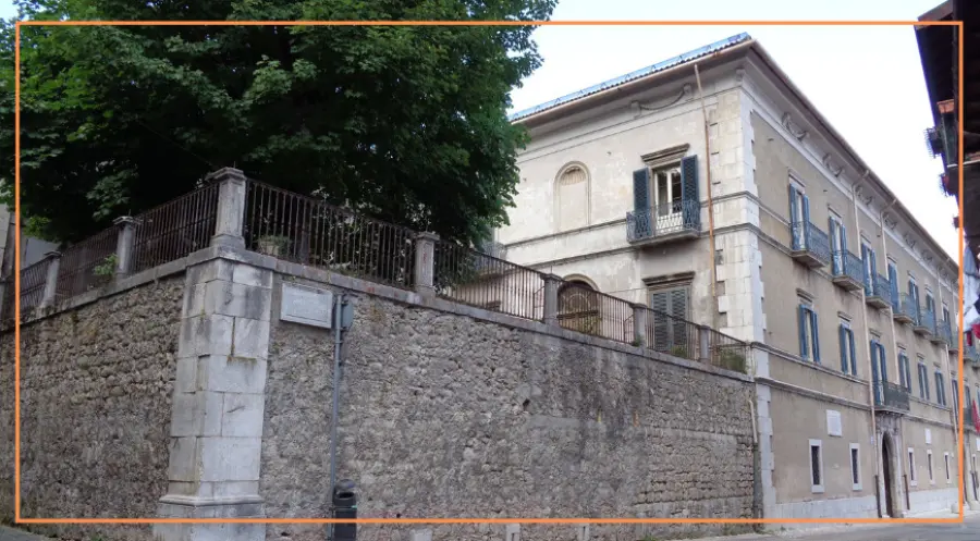 PALAZZO SIPARI CASA NATALE DI BENEDETTO CROCE