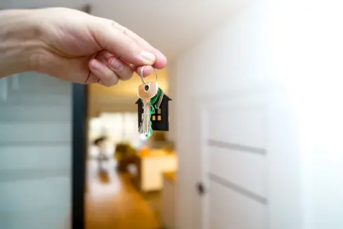 Vendere dopo una ristrutturazione: quali aggiornamenti documentali evitano blocchi nella trattativa